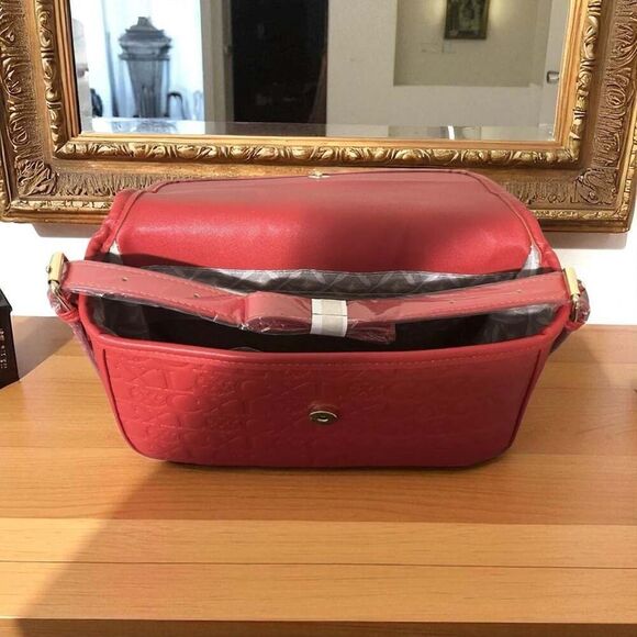Christian Lacroix Red Leather Shoulder Bag NWT - Picture 3 of 6